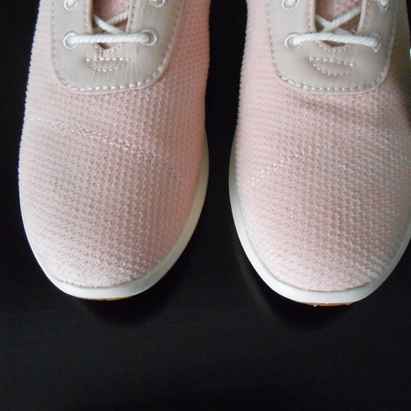 rose cloud women's cabrillo sneakers